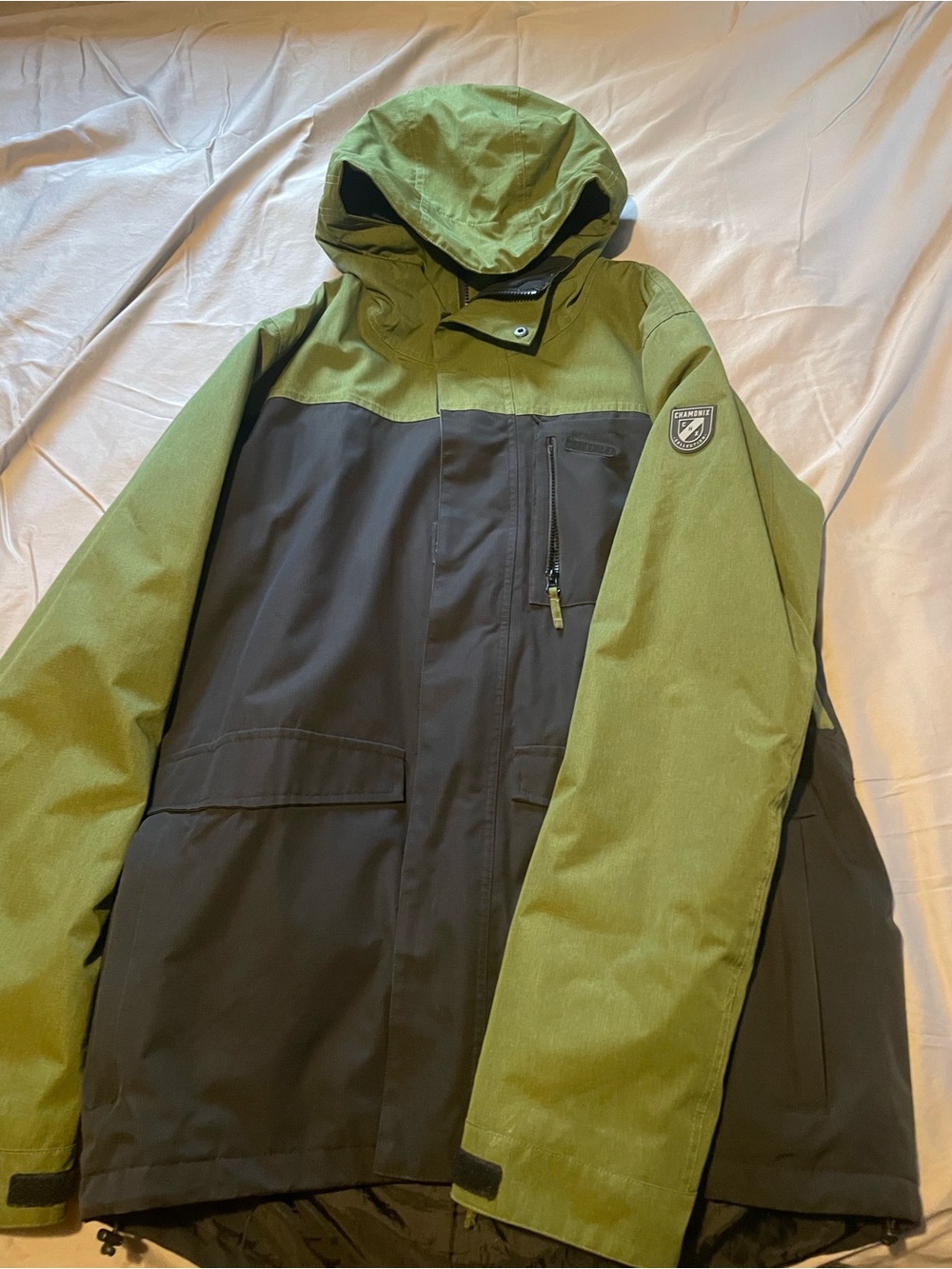 Men's Two-Tone Olive and Dark Gray Ski Jacket with Hood